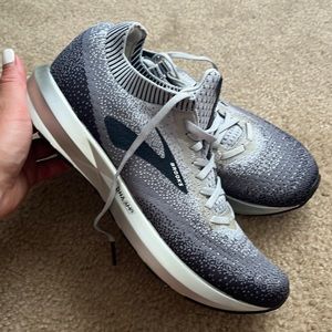 Brooks Levitate 2 Women’s . Brand new!